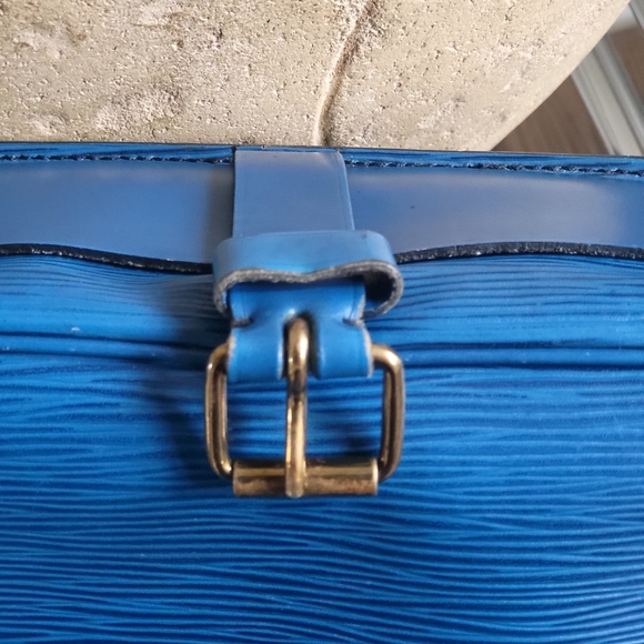 Louis Vuitton Epi Cartouchiere GMToledo Blue Shoulder Crossbody Bag..Authentic.. - Picture 15 of 16